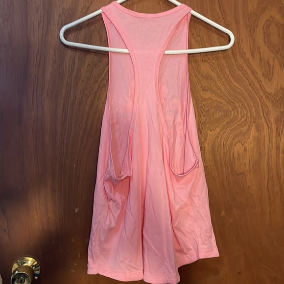 Addis’s shirt - Picture 2 of 2